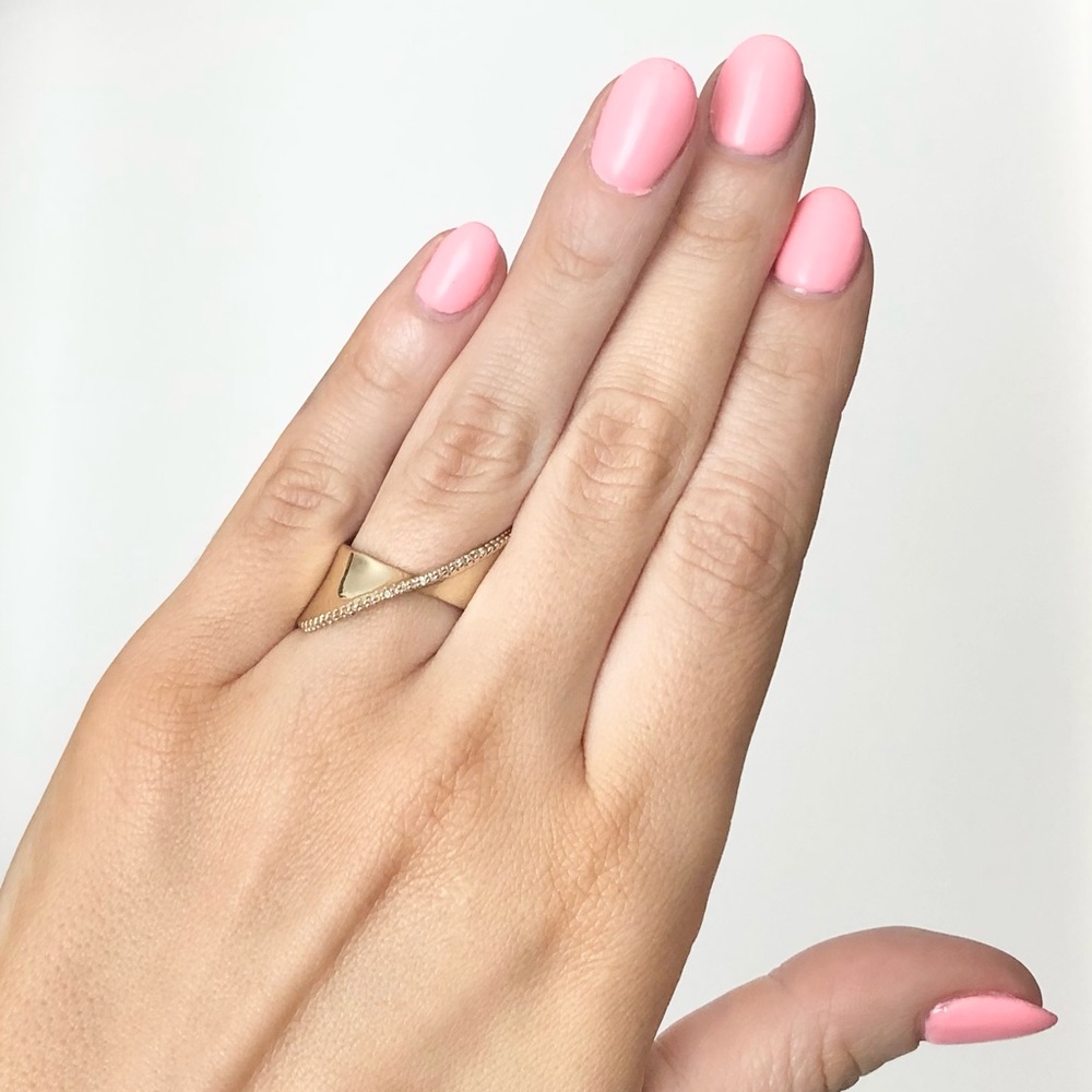 Express gold cubic zirconia size 6 swivel ring